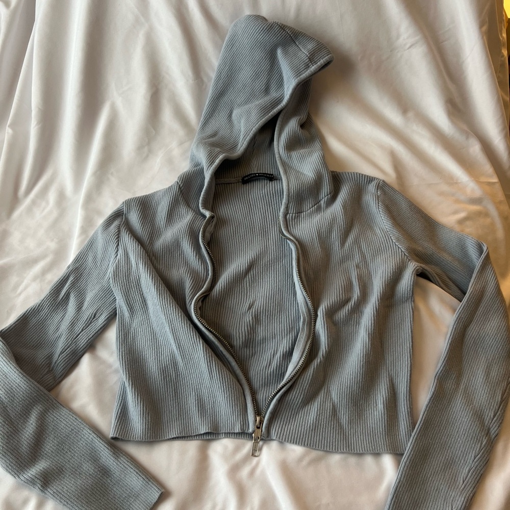 Crop zip up